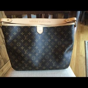 Louis Vuitton Delightful PM